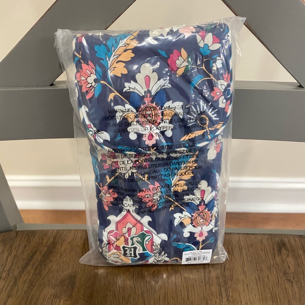 NWT! ⚡️Vera Bradley⚡️ HARRY POTTER Phone Crossbody